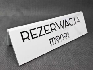 stojaczek z rezerwacją do restauracji