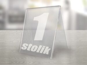 numerki z plexi na stół