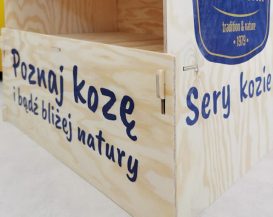 druk UV na sklejce producent standow dystrybutorow kubiki